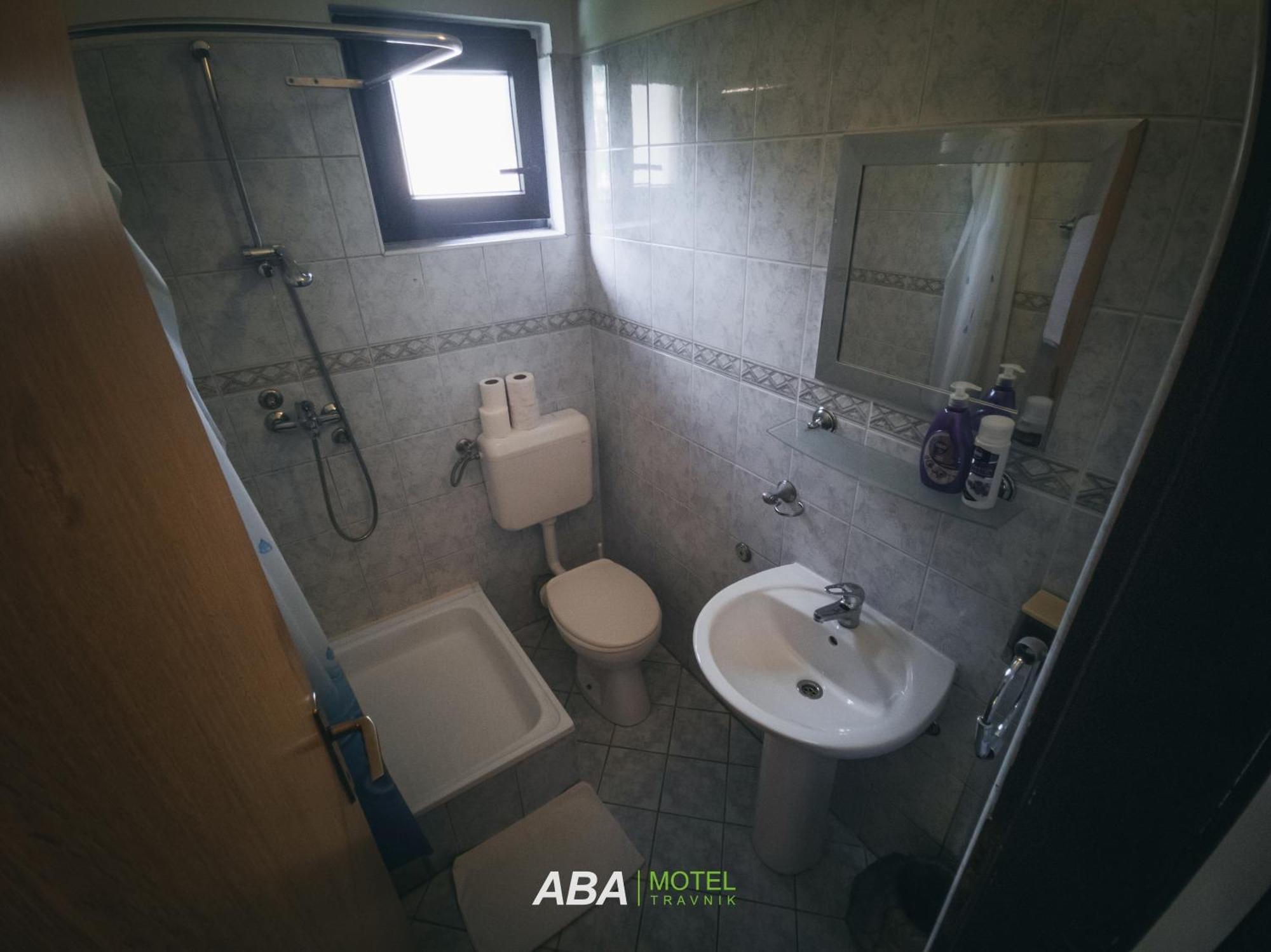 Garni Motel Aba ทราฟนิค ภายนอก รูปภาพ