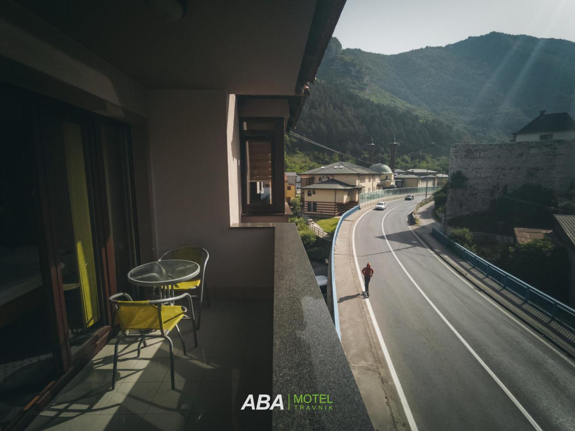 Garni Motel Aba ทราฟนิค ภายนอก รูปภาพ