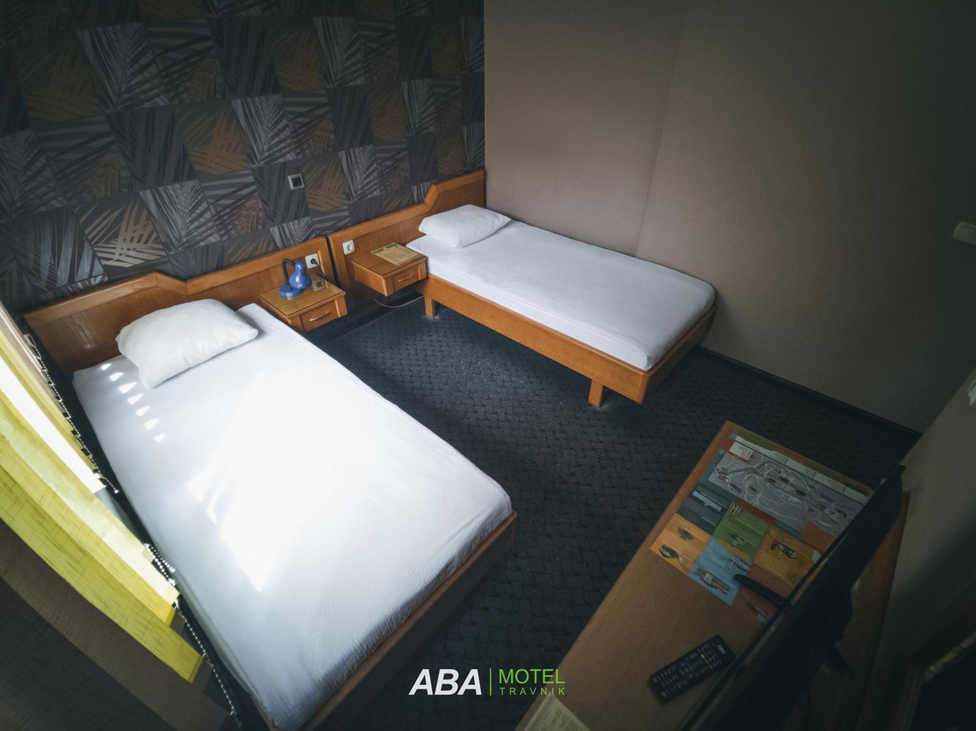 Garni Motel Aba ทราฟนิค ภายนอก รูปภาพ