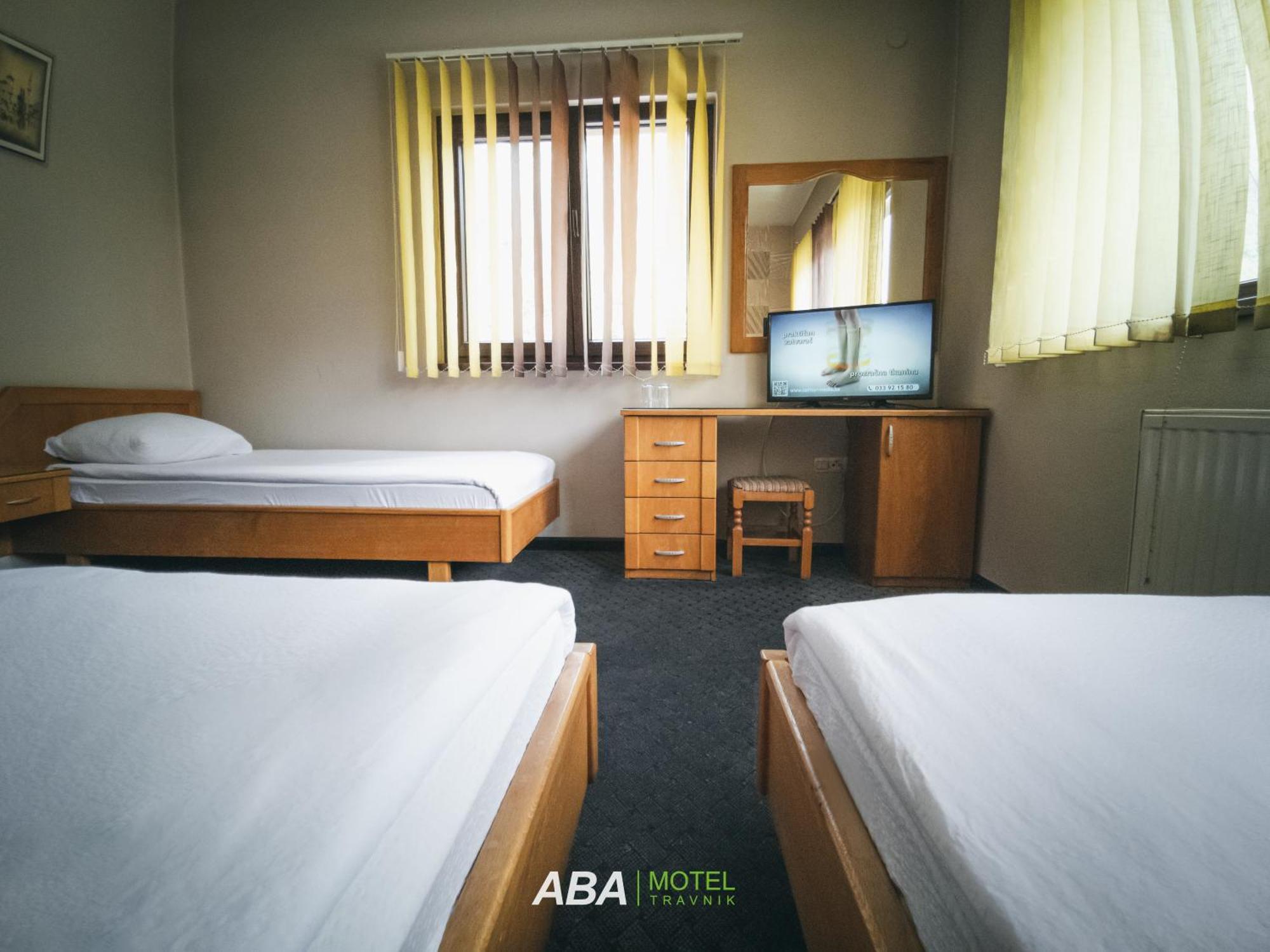 Garni Motel Aba ทราฟนิค ภายนอก รูปภาพ