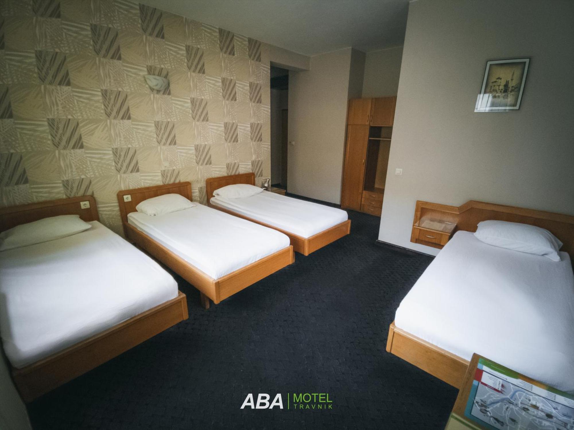 Garni Motel Aba ทราฟนิค ภายนอก รูปภาพ